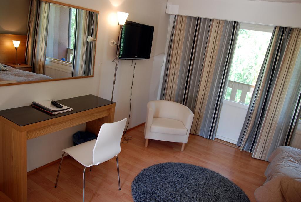 Revontuli Resort Rooms Hankasalmi Buitenkant foto